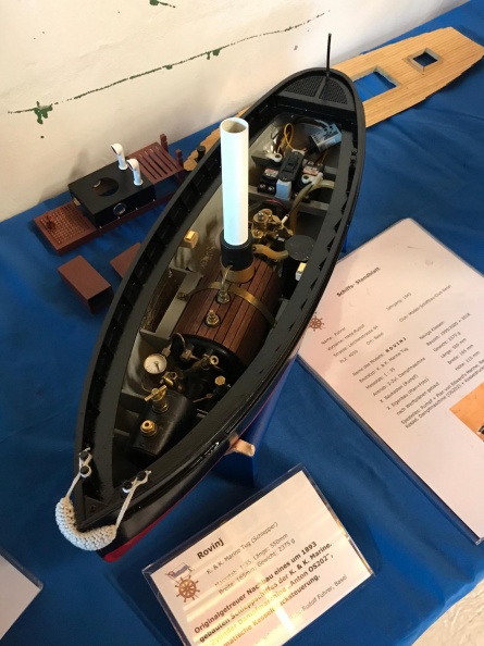 Dampfboot-Modell im Aufbau